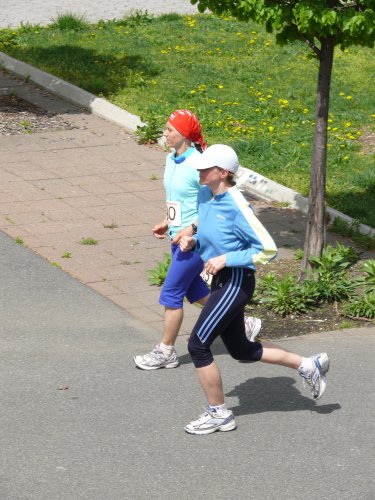 Stories curbside, about the 2010 Ten Day Runners